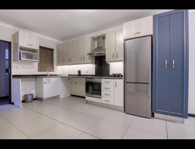 2 BEDROOM APARTMENT RENTED IN RIVONIA